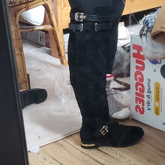 2 pair never worn boots - Picture 2 of 2